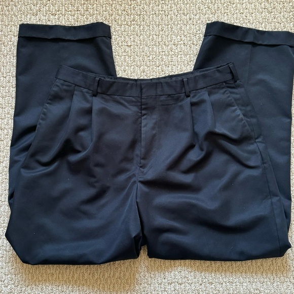 Perry Ellis Navy Blue Pleated and Cuffed Relaxed Fit Office Slacks Pants 36x30 - Picture 4 of 16